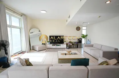 Apartment - 3 Bedrooms - 3 Bathrooms for rent in Lucky Royale Residence - District 10 - Jumeirah Village Circle - Dubai