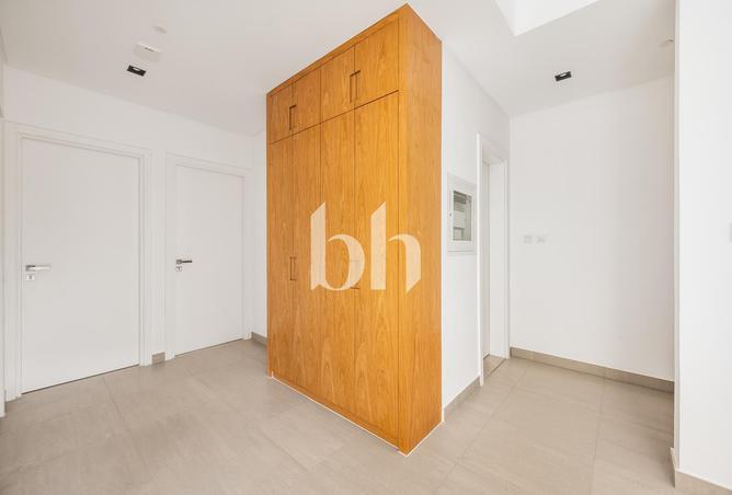 82781022 - Property Image 3