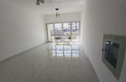 Apartment - 3 Bedrooms - 3 Bathrooms for rent in AlFalah - Muwaileh Commercial - Sharjah