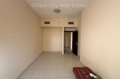 Apartment - 1 - 2 for sale in Paradise Lakes Tower B6 - Paradise Lakes Towers - Emirates City - Ajman Apartment - 1 - 2 for sale in Paradise Lakes Tower B6 - Paradise Lakes Towers - Emirates City - Ajman