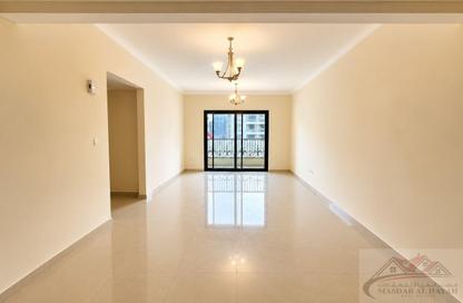 Apartment - 3 Bedrooms - 3 Bathrooms for rent in Muwaileh 29 Building - Muwaileh - Sharjah