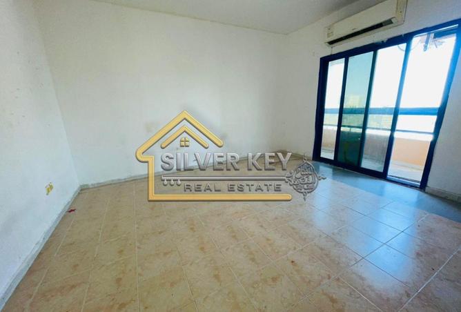 85304900 - Property Main Image