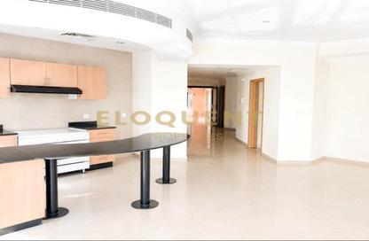 Apartment - 2 Bedrooms - 2 Bathrooms for rent in Marina Crown - Dubai Marina - Dubai