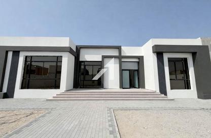 Villa - 4 Bedrooms - 4 Bathrooms for rent in Al Barsha South 2 - Al Barsha South - Al Barsha - Dubai