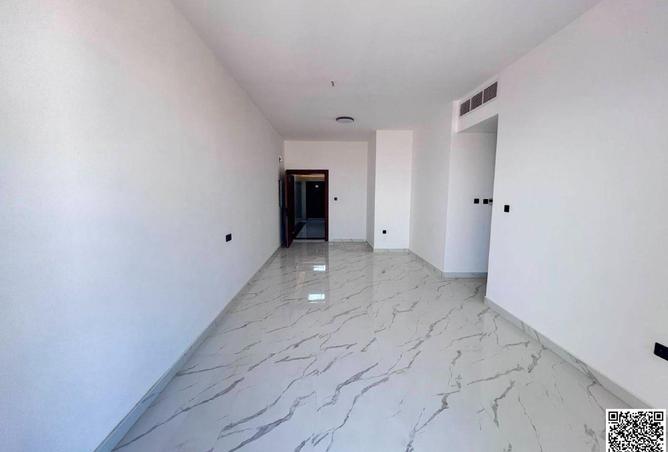 114595806 - Property Image 3