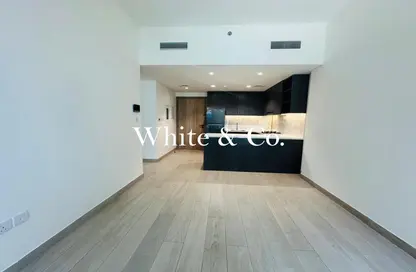 شقة - 2 غرف نوم - 2 حمامات للايجار في عزيزي بيرل - الفرجان - دبي