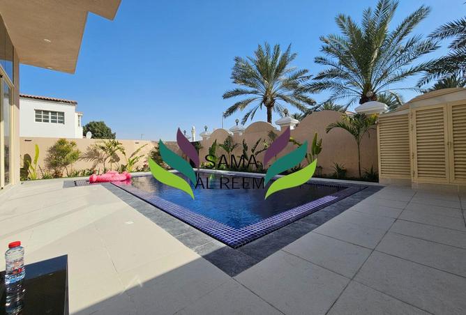 75015227 - Property Image 3