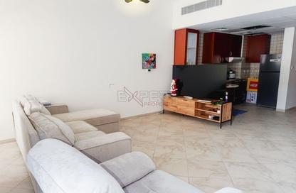 Apartment - Studio - 1 Bathroom for rent in Weston Court 1 - Weston Court - Motor City - Dubai