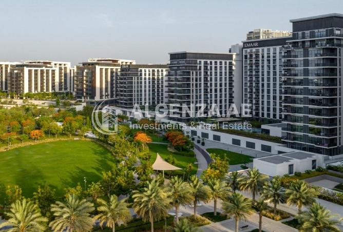 Golf Views | Modern Living | Golf Hillside