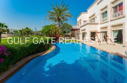 Villa - 5 - 6 for rent in Sector H - Emirates Hills - Dubai Villa - 5 - 6 for rent in Sector H - Emirates Hills - Dubai