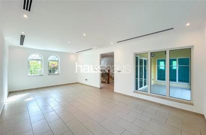 Villa - 3 - 4 for rent in District 8 - Jumeirah Park - Dubai Villa - 3 - 4 for rent in District 8 - Jumeirah Park - Dubai