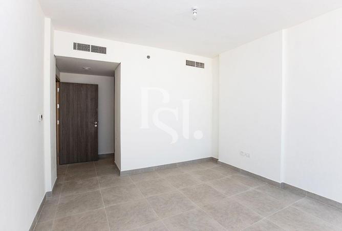 98681976 - Property Image 3