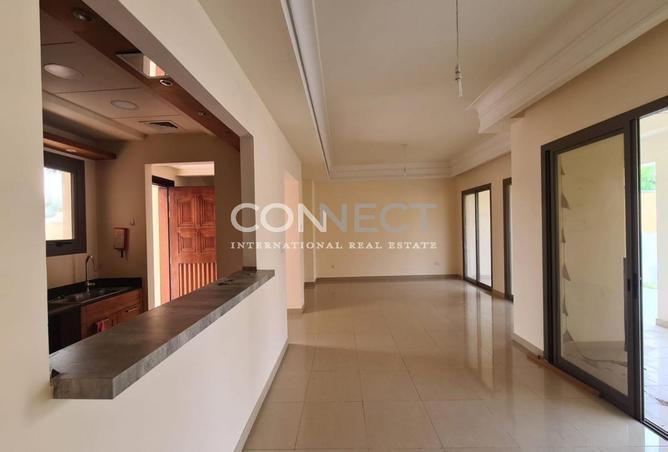 73122149 - Property Image 3