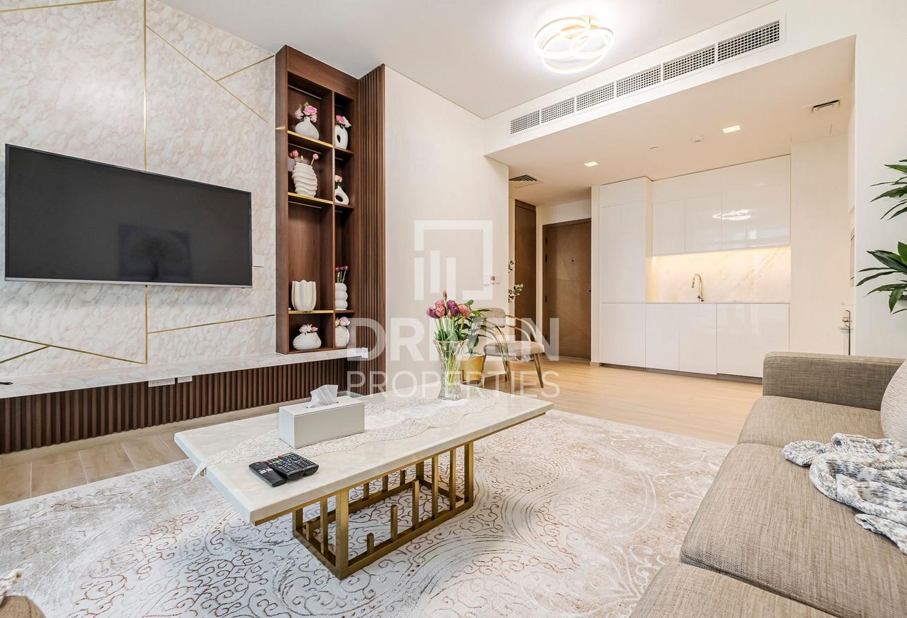 Spacious and Bright Apt | Ready to Move in photo 5
