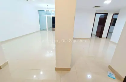Apartment - 2 Bedrooms - 3 Bathrooms for rent in New Al Taawun Road - Al Taawun - Sharjah