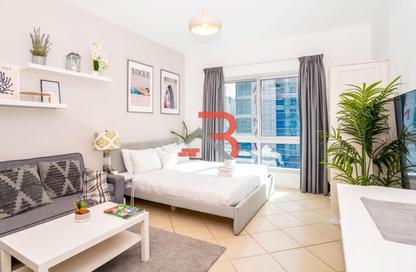 Apartment - Studio - 1 for rent in Marina Diamond 1 - Marina Diamonds - Dubai Marina - Dubai