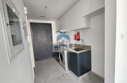 Apartment - Studio - 1 Bathroom for rent in East Village - Aljada - Sharjah