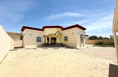 Villa - 4 Bedrooms - 7 Bathrooms for rent in Ramlat Zakher - Zakher - Al Ain