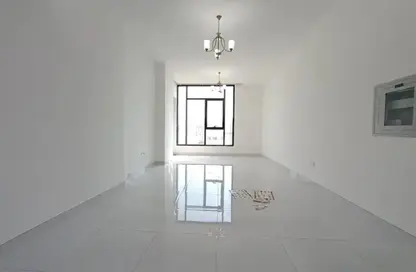 Apartment - 3 Bedrooms - 3 Bathrooms for rent in Al Warqa'a 1 - Al Warqa'a - Dubai
