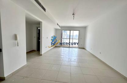 Apartment - 2 - 3 for rent in Oxford Building - District 14 - Jumeirah Village Circle - Dubai
