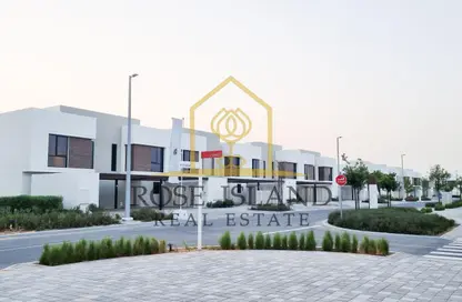 Villa - 4 Bedrooms - 5 Bathrooms for rent in Noya Viva - Noya - Yas Island - Abu Dhabi