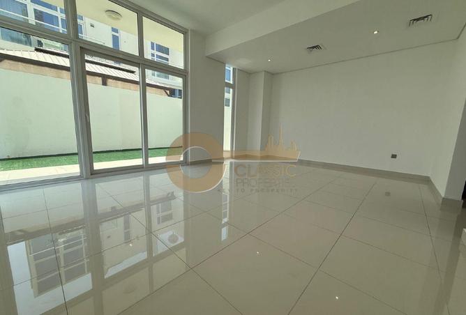98680061 - Property Image 3