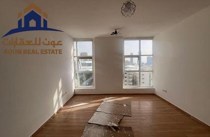 Apartment - 2 Bedrooms - 2 Bathrooms for rent in Sarh Al Emarat Tower - Al Majaz 3 - Al Majaz - Sharjah