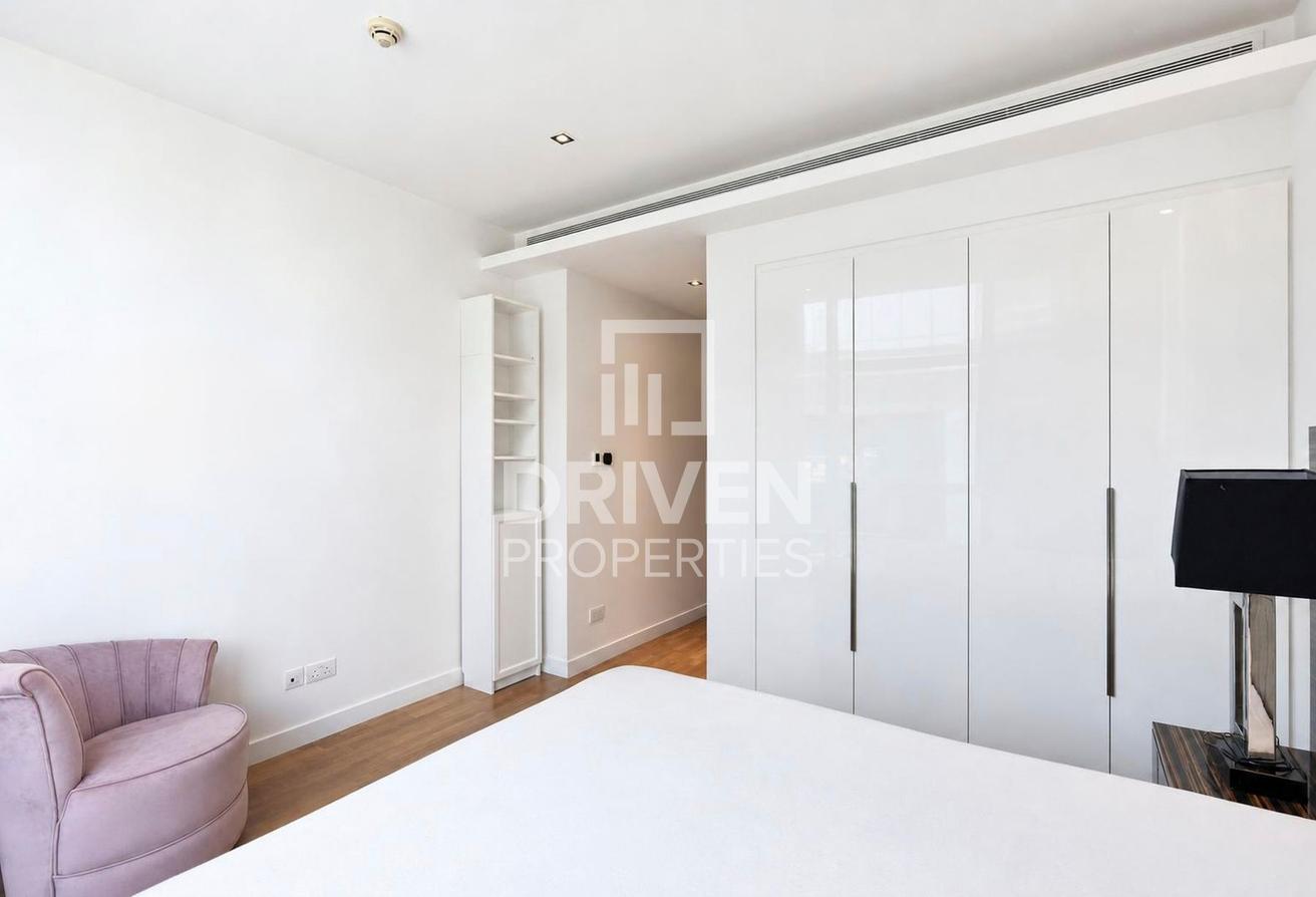 Spacious Layout | Premium | Modern Layout photo 9