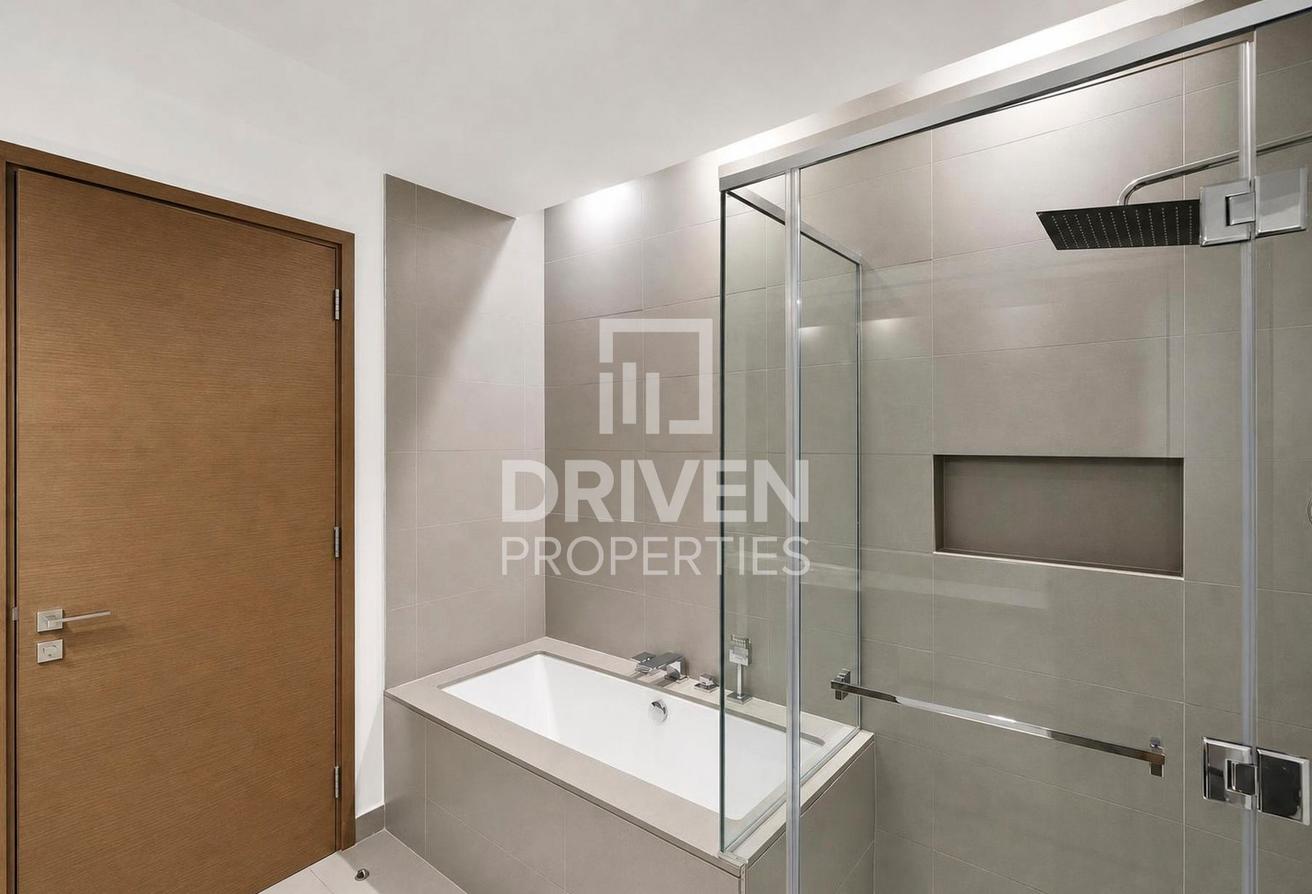 Spacious Layout | Premium | Modern Layout photo 21