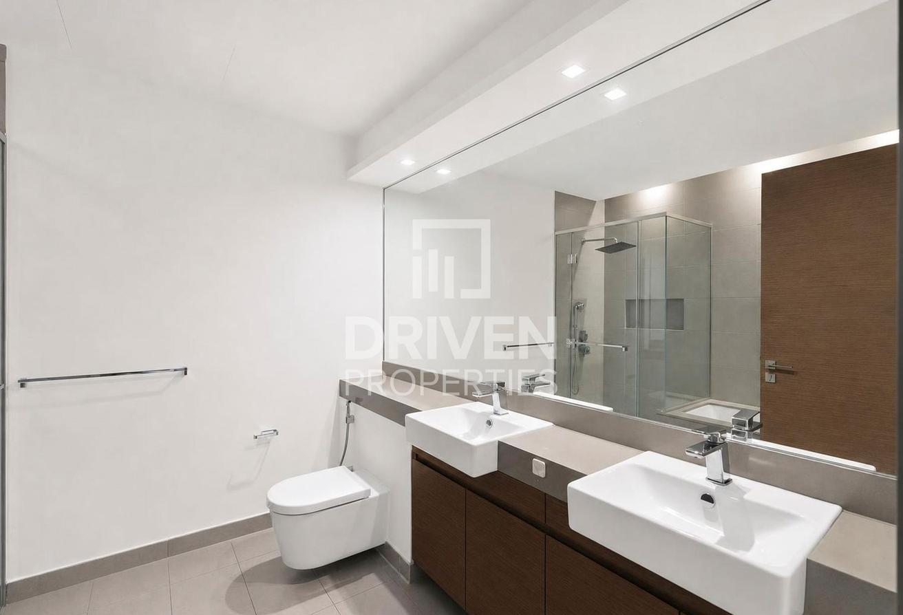 Spacious Layout | Premium | Modern Layout photo 20