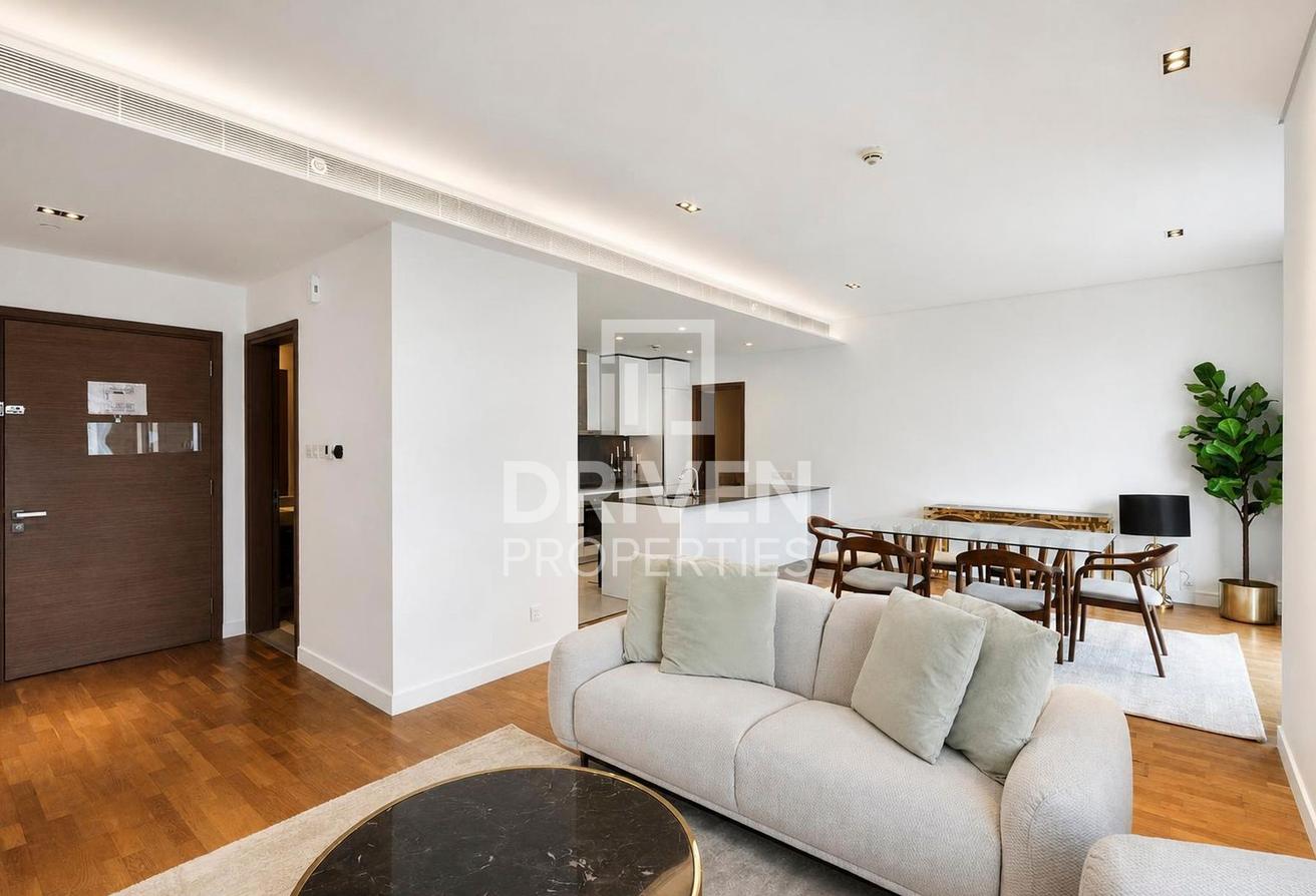 Spacious Layout | Premium | Modern Layout photo 3