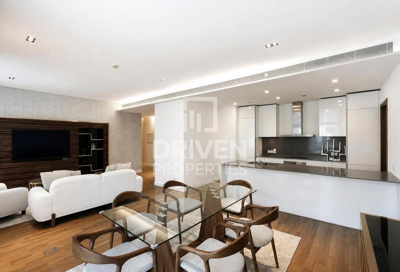 Spacious Layout | Premium | Modern Layout photo 14