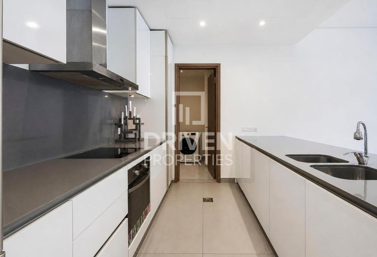 Spacious Layout | Premium | Modern Layout photo 15