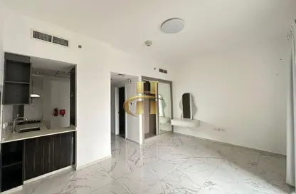 Apartment - 1 Bathroom for rent in Golden Dream Tower 1 - District 18 - Jumeirah Village Circle - Dubai