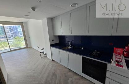 Apartment - Studio - 1 Bathroom for sale in Peninsula Three - Peninsula - Business Bay - Dubai Apartment - Studio - 1 Bathroom for sale in Peninsula Three - Peninsula - Business Bay - Dubai