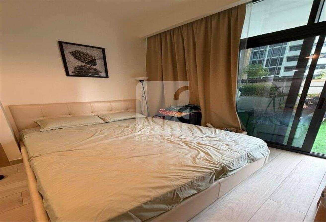 Spacious Size | Prime Location | Furnished photo 4