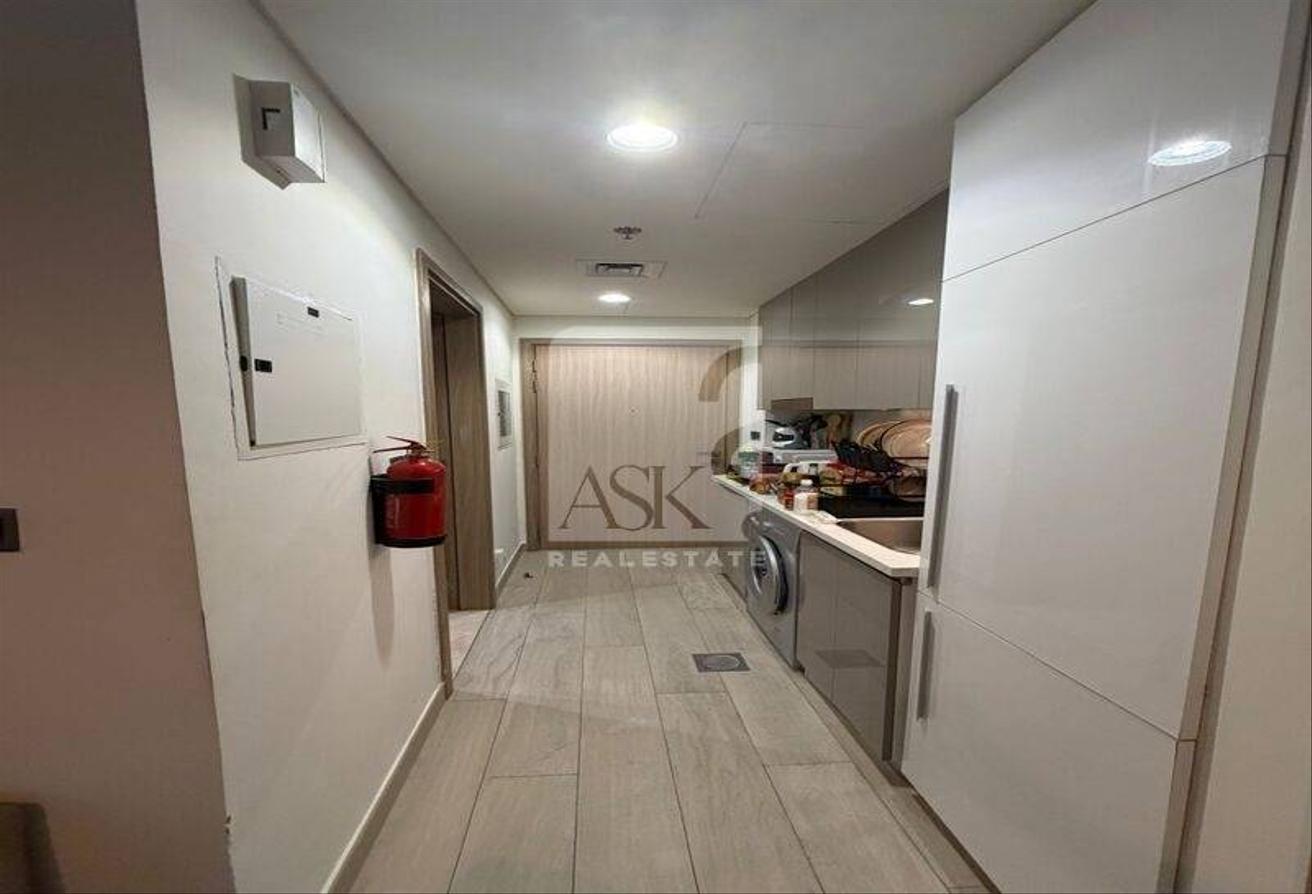 Spacious Size | Prime Location | Furnished photo 9