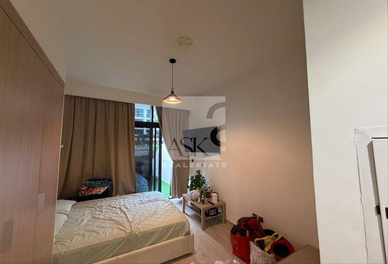 Spacious Size | Prime Location | Furnished photo 3