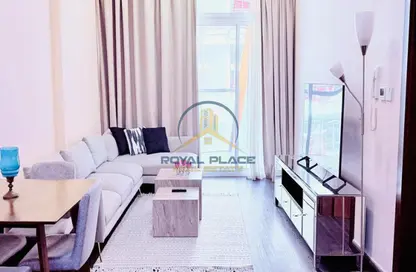 شقة - غرفة نوم - 2 حمامات للايجار في بوابة بن غاطي - الجداف - دبي