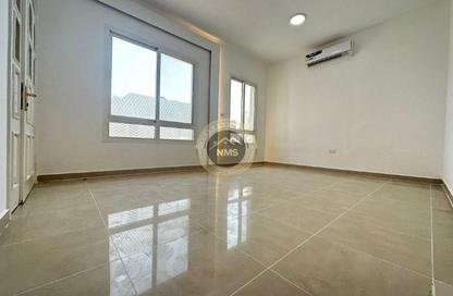 Apartment - 1 Bedroom - 1 Bathroom for rent in Hadbat Al Zafranah - Muroor Area - Abu Dhabi