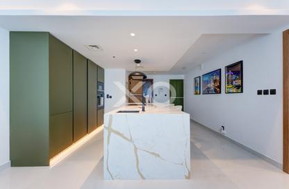 Apartment - 1 Bedroom - 2 Bathrooms for sale in Blakely Tower - Park Island - Dubai Marina - Dubai