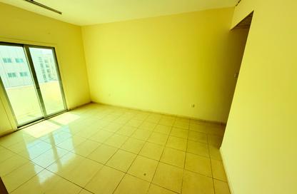 Apartment - Studio - 1 for rent in Fire Station Road - Muwaileh - Sharjah