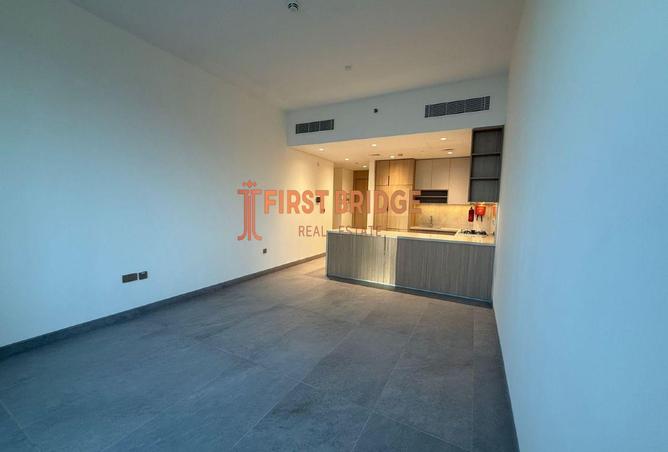 76163553 - Property Image 2