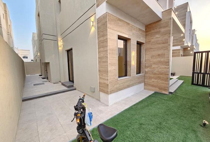 141894295 - Property Image 2