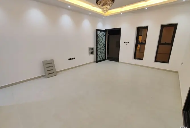 147770795 - Property Image 2