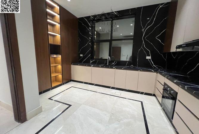 83225236 - Property Image 3