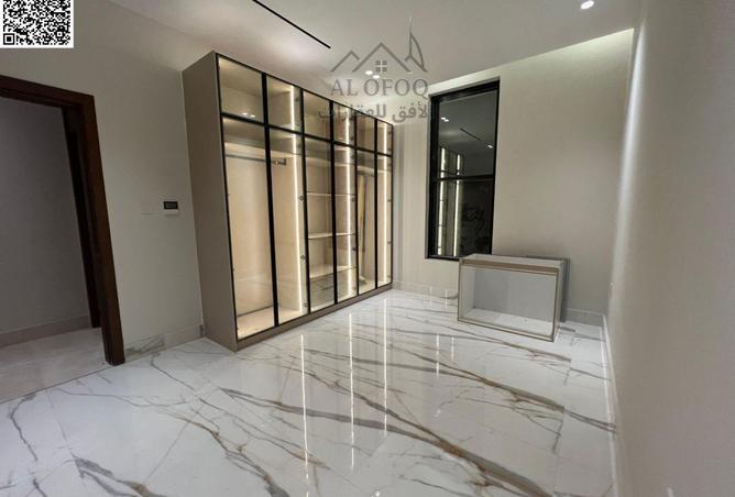 83225236 - Property Image 2