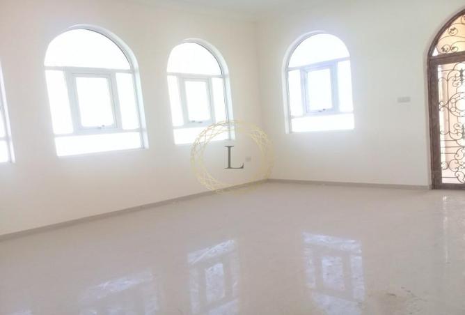 105952804 - Property Image 2