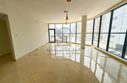 Apartment - 1 Bedroom - 2 Bathrooms for rent in Al Khan Corniche - Al Khan - Sharjah
