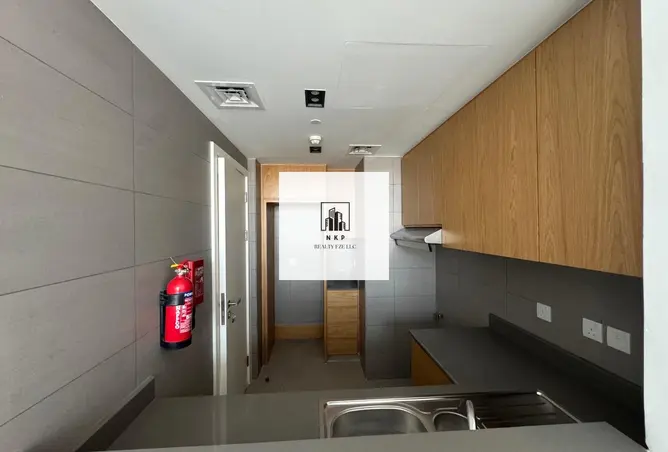 124293935 - Property Image 3